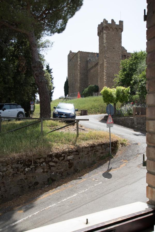 Casa Costa Delle Caserme Montalcino Eksteriør billede